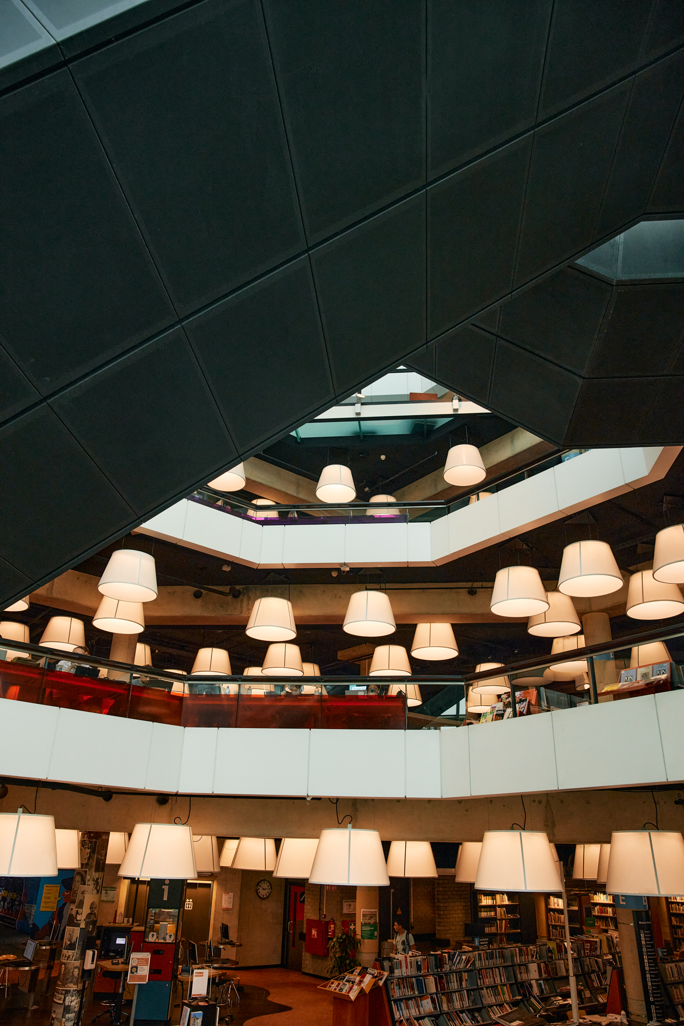 2026.RotterdamCityGuide4