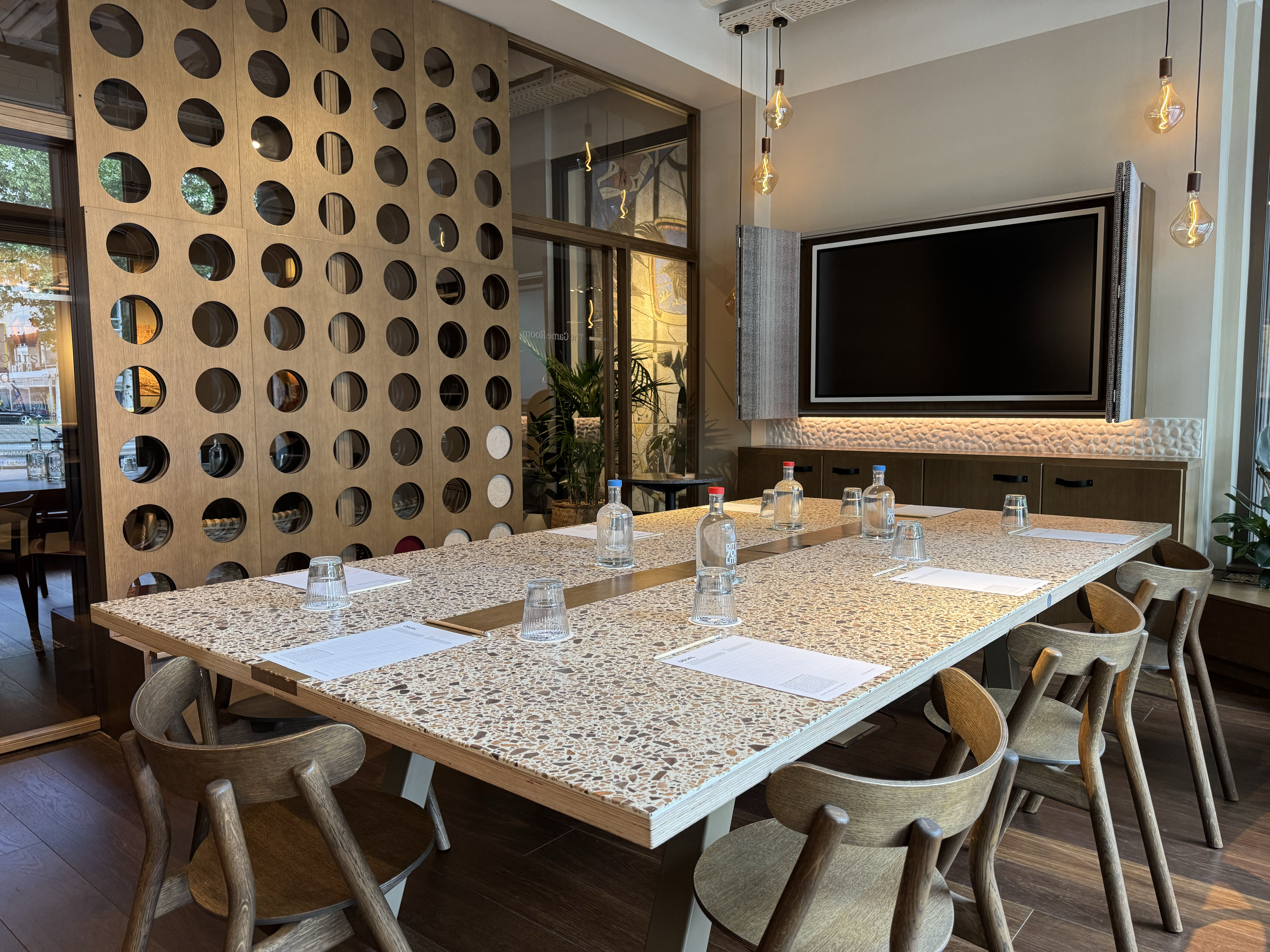 Meeting room  set up in The Game Room in 4-star sustainable design hotel The Usual Rotterdam